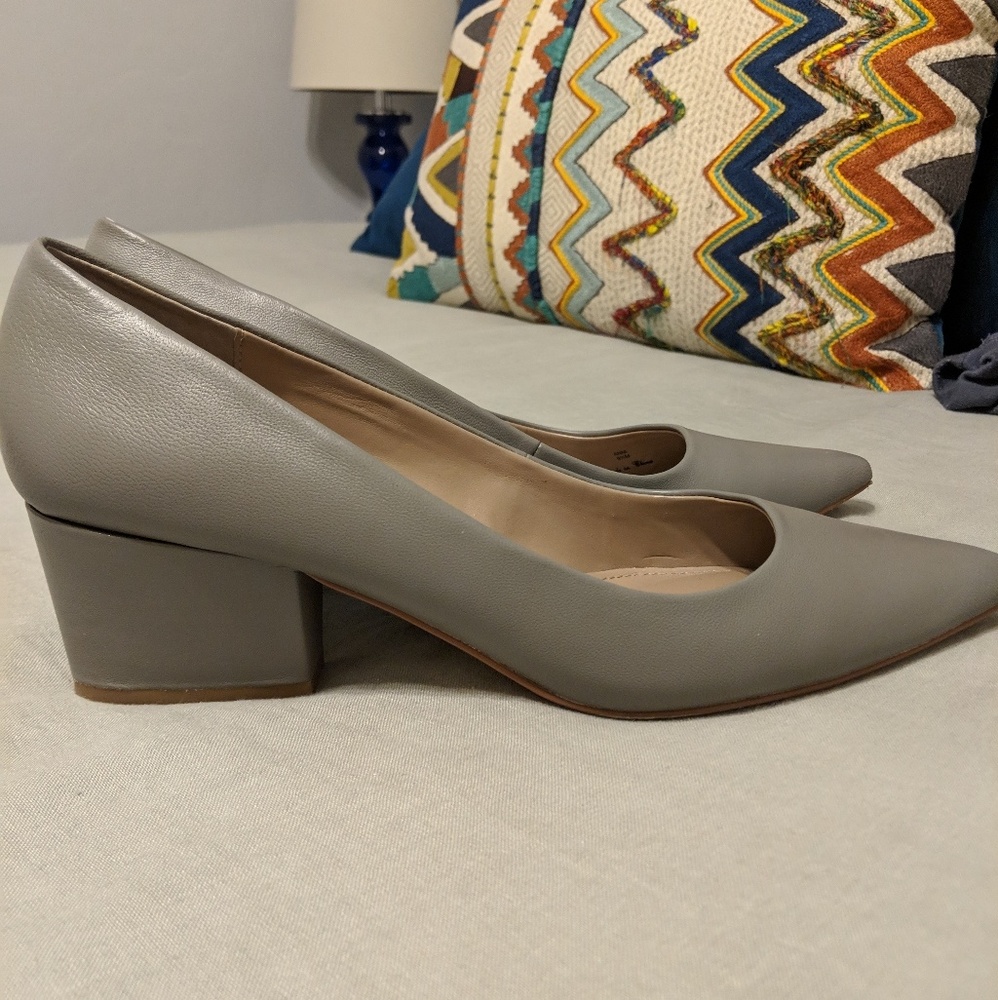 Donald Pliner Kitten Heels